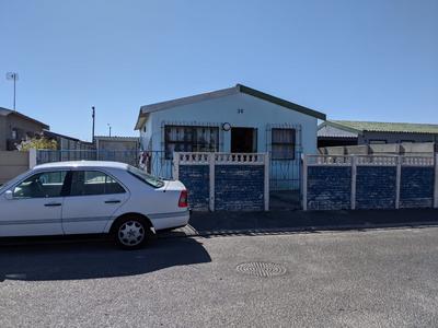 House For Sale in Seawinds, Cape Town