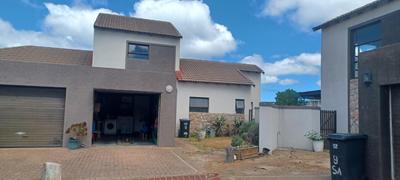 Cluster House For Sale in Muizenberg, Cape Town